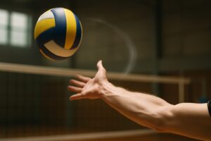 Ilustracja artykułu: Jak działa zagrywka flotem w siatkówce? Tor lotu, ruch nadgarstka, błędy i trening