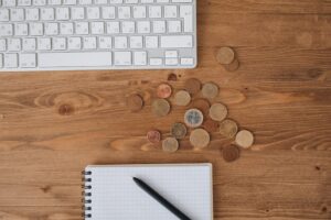 Ilustracja artykułu: Budżet domowy: jak planować wydatki i oszczędzać mimo zmiennych dochodów